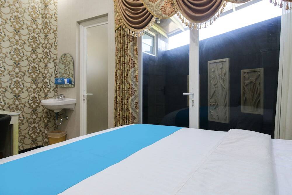Маланг: Airy Syariah Blimbing De Panorama Square Kavling C2 Malang