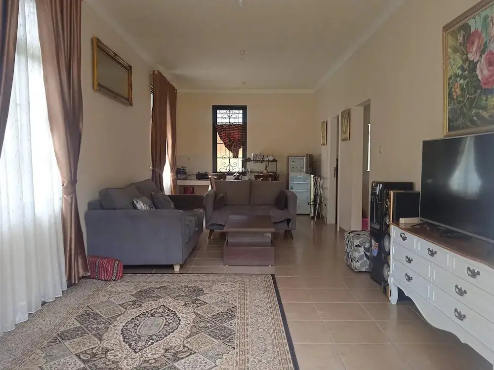 Чипанас: Villa Kota Bunga Widuri
