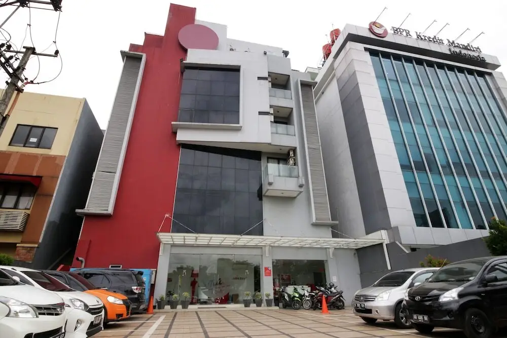 Южный Тангеранг: Airy Serpong Boulevard BSD Timur AH 2 Tangerang Selatan