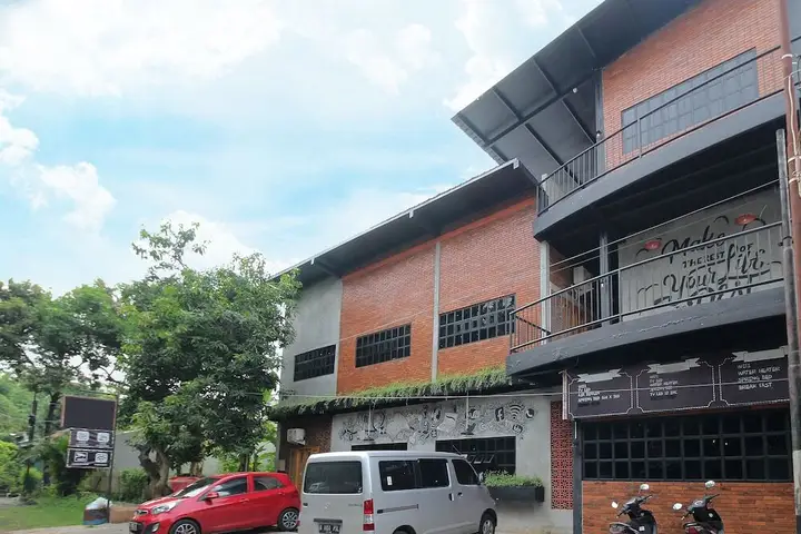 Семаранг: Airy Bandara Ahmad Yani Hanoman Tujuh 26 Semarang