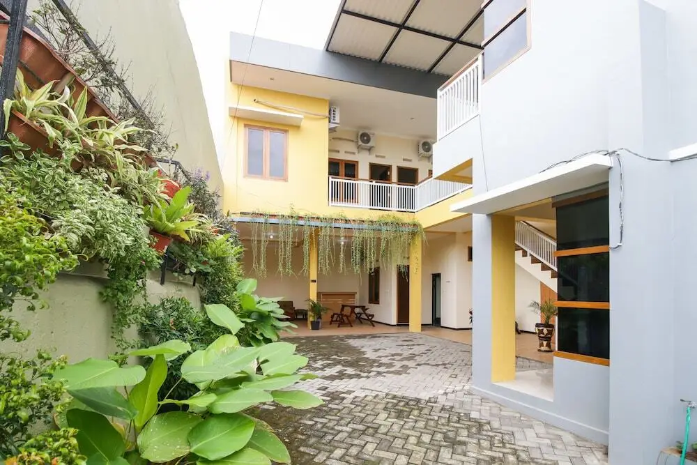 Маланг: Airy Lowokwaru Kedawung Lima 25J Malang