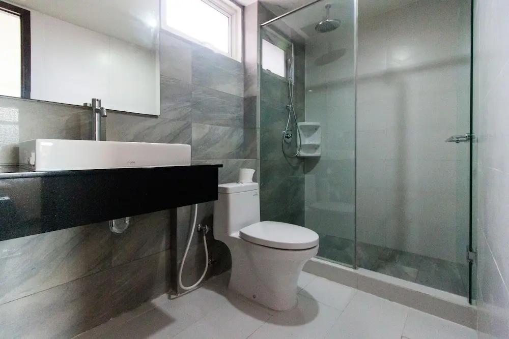 Джакарта: 2 BR Best in Kelapa Gading Sherwood Apartment By Travelio