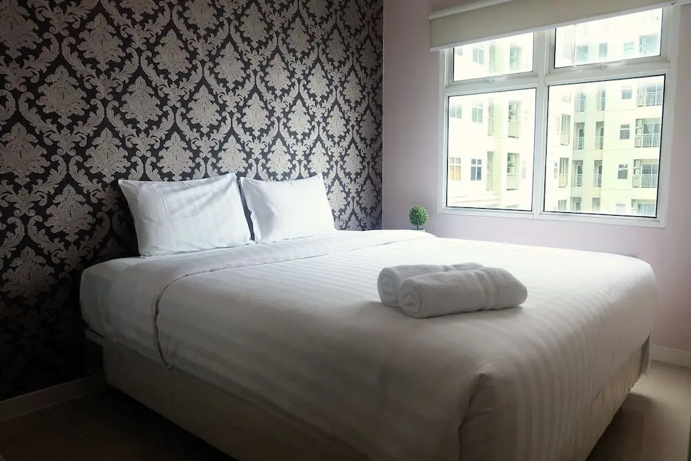 Джакарта: 1 BR Comfort Central Park By Travelio