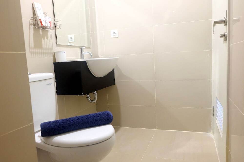 Джакарта: 1 BR Comfort Central Park By Travelio