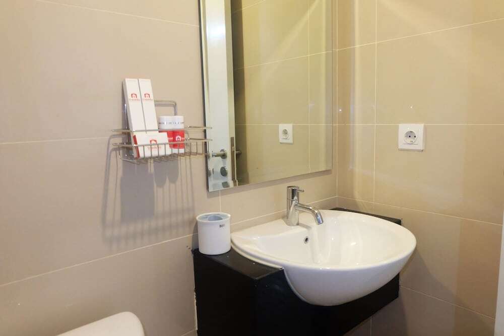 Джакарта: 1 BR Comfort Central Park By Travelio