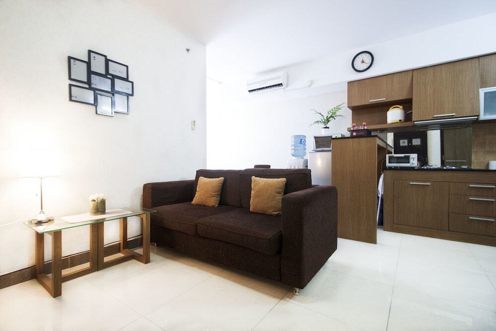Джакарта: 2 BR Taman Rasuna Kuningan By Travelio