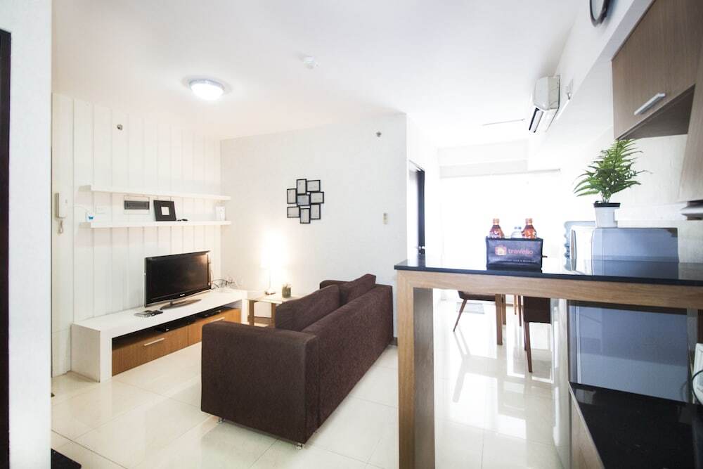 Джакарта: 2 BR Taman Rasuna Kuningan By Travelio