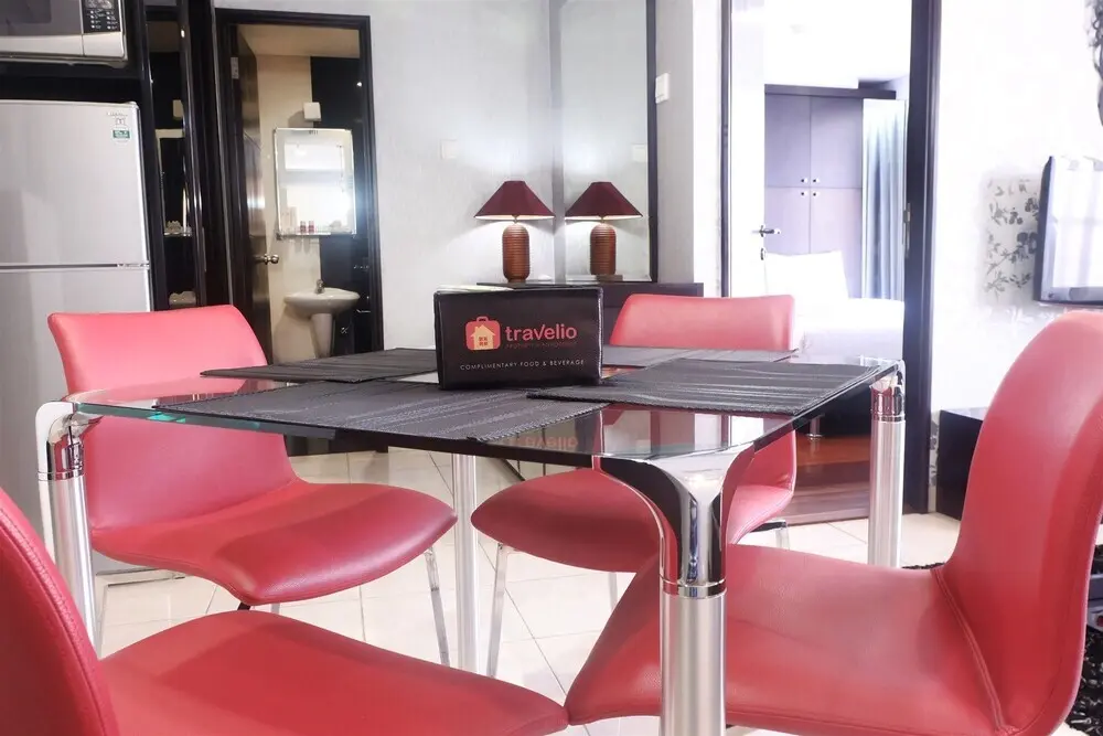 Джакарта: 2BR Patria Park Apartment by Travelio