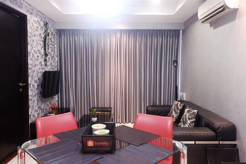 Джакарта: 2BR Patria Park Apartment by Travelio