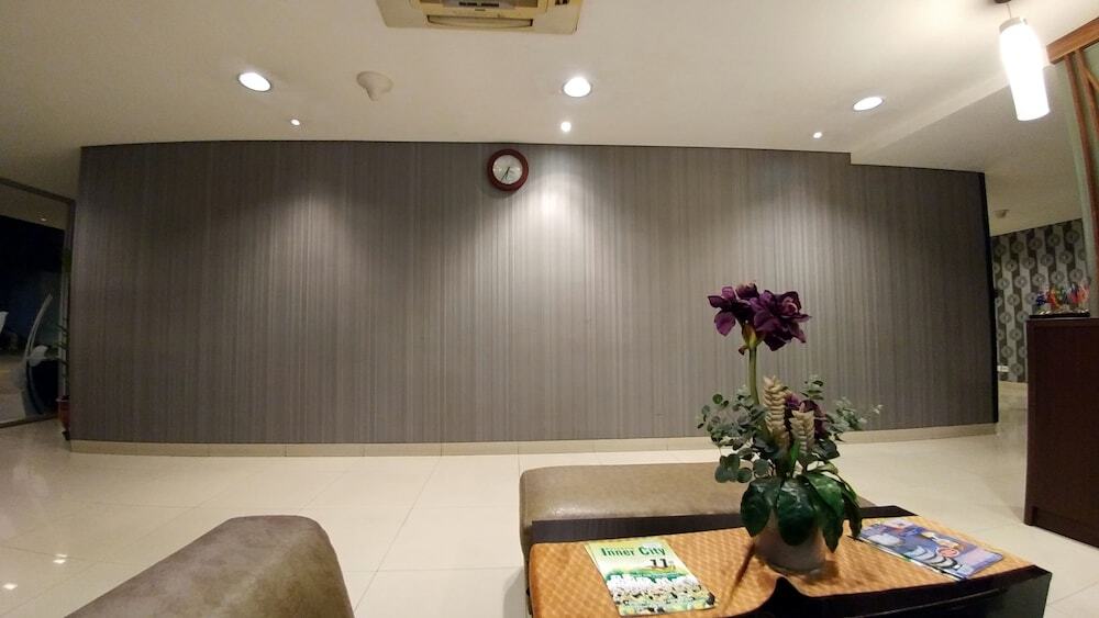 Джакарта: Big Studio at Cosmo Terrace Apartment Thamrin City By Travelio