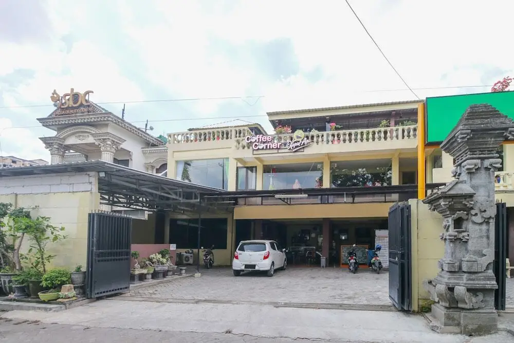 Сурабая: Airy Eco Syariah Manunggal Kebonsari Blok B 9 Surabaya