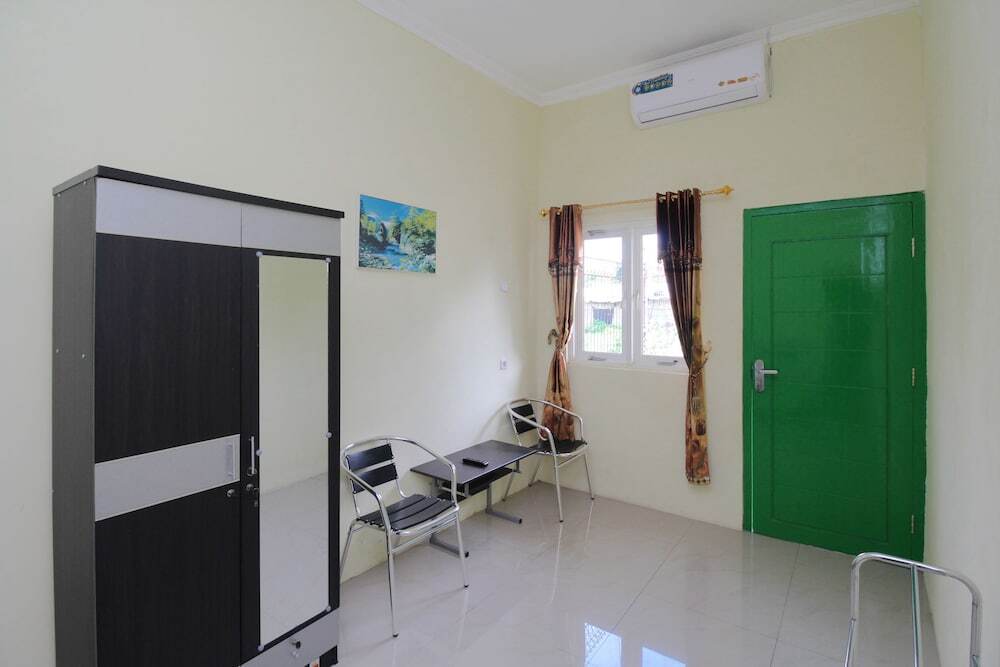 Суракарта: Airy Eco Sumber Pleret Raya Solo