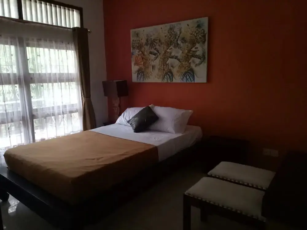 Паромпонг: Kembang Guest House