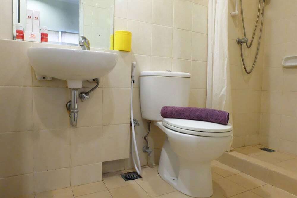 Джакарта: 1 Bedroom Sudirman Park Apartment City View by Travelio