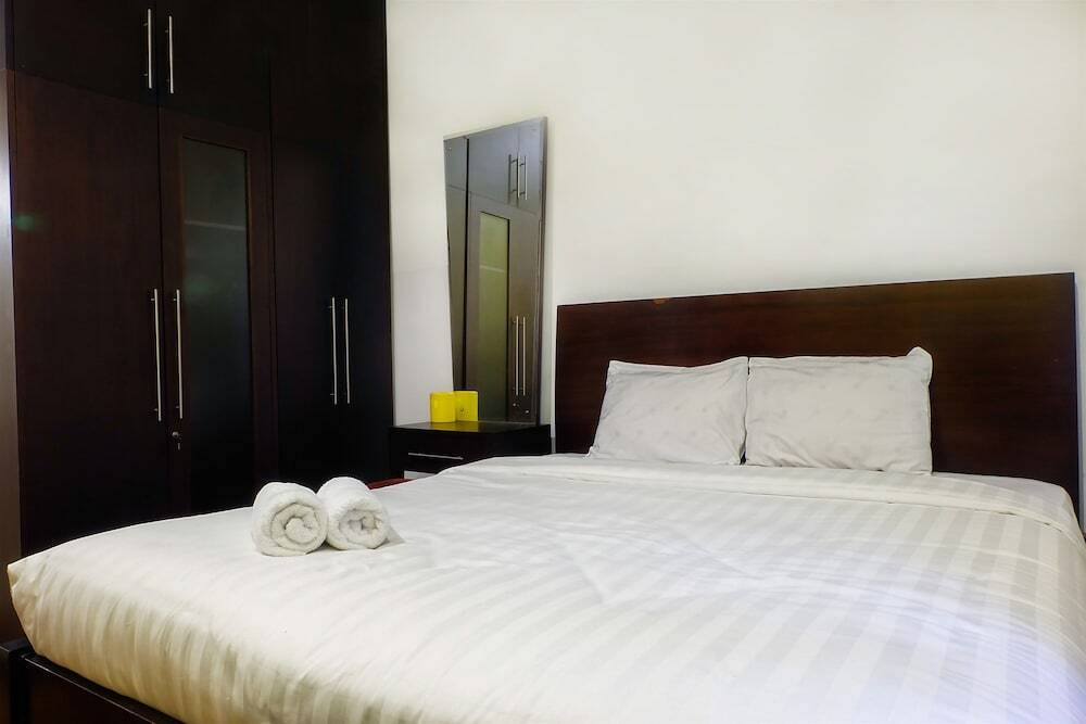 Джакарта: 1 Bedroom Sudirman Park Apartment City View by Travelio