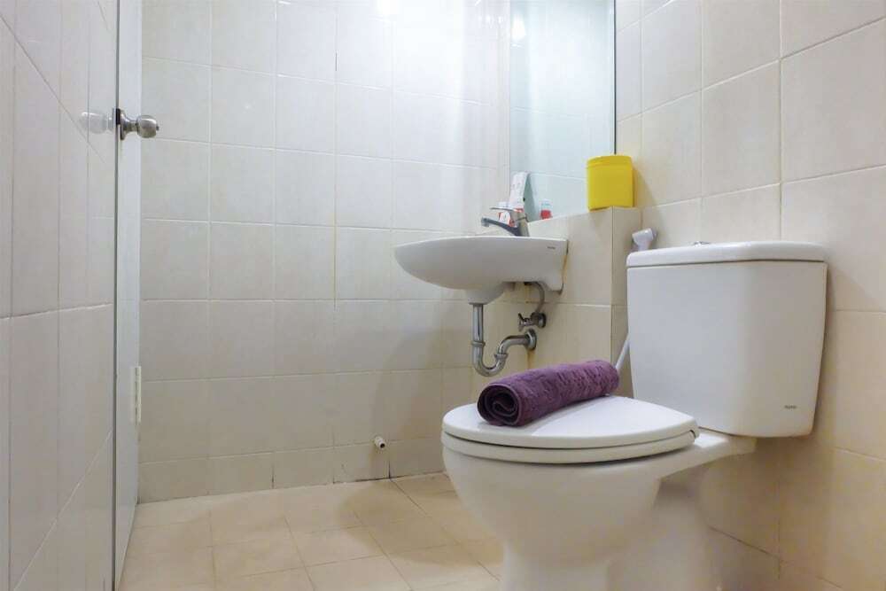 Джакарта: 1 Bedroom Sudirman Park Apartment City View by Travelio
