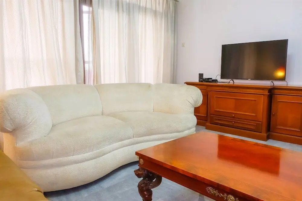 Джакарта: 3 Bedrooms Luxury Senopati SCBD Apartment by Travelio