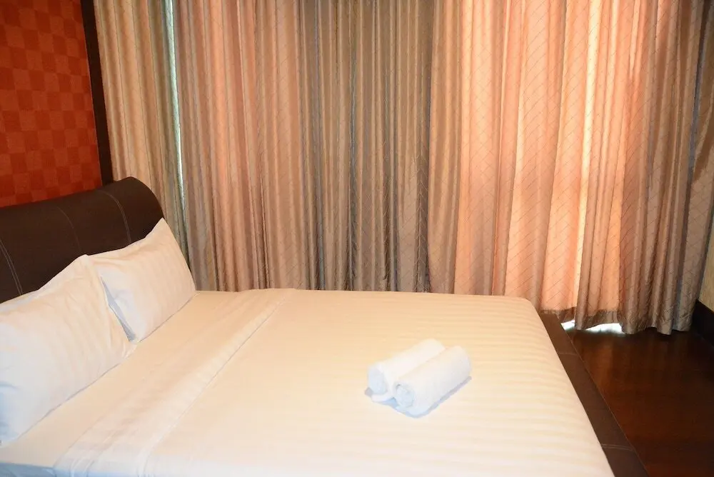 Джакарта: 2 Bedrooms Pearl Garden by Travelio