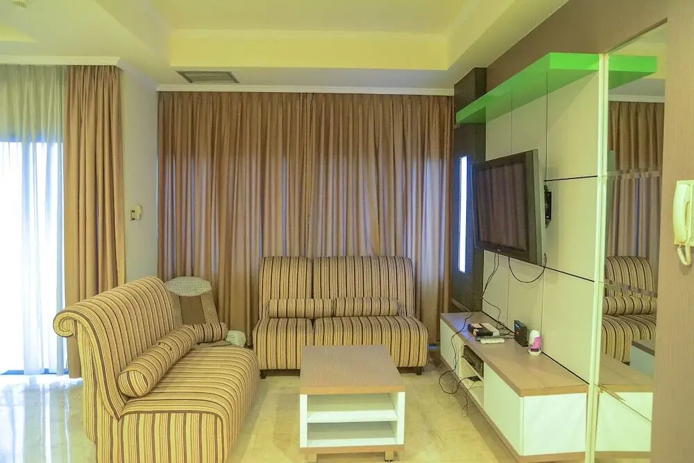 Джакарта: Exclusive 2 Bedrooms Ambassador By Travelio