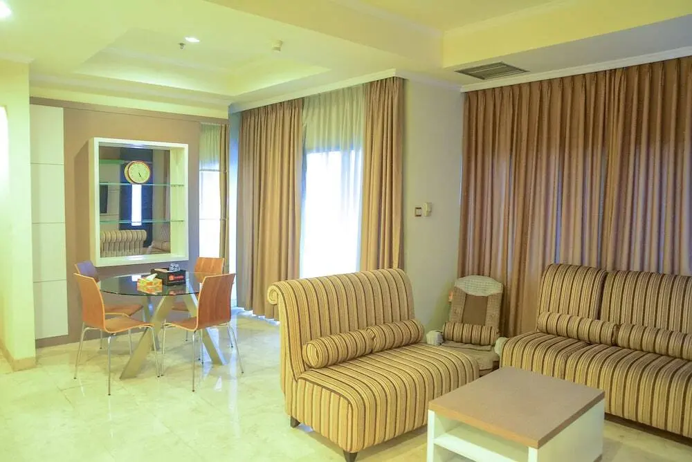 Джакарта: Exclusive 2 Bedrooms Ambassador By Travelio