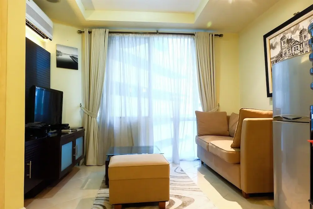 Джакарта: Exclusive 1 Bedroom Batavia Apartment by Travelio