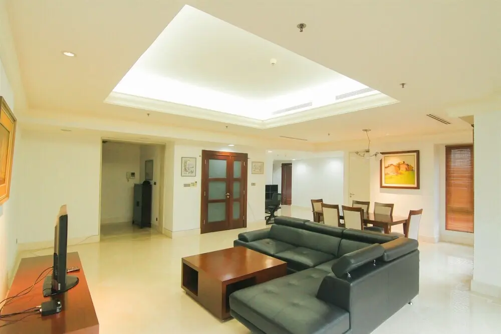 Джакарта: Luxurious 2 Bedroom SCBD Suites Apartment By Travelio