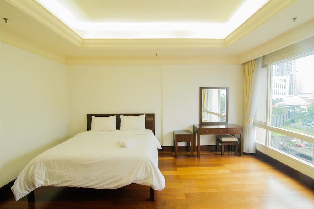 Джакарта: Luxurious 2 Bedroom SCBD Suites Apartment By Travelio