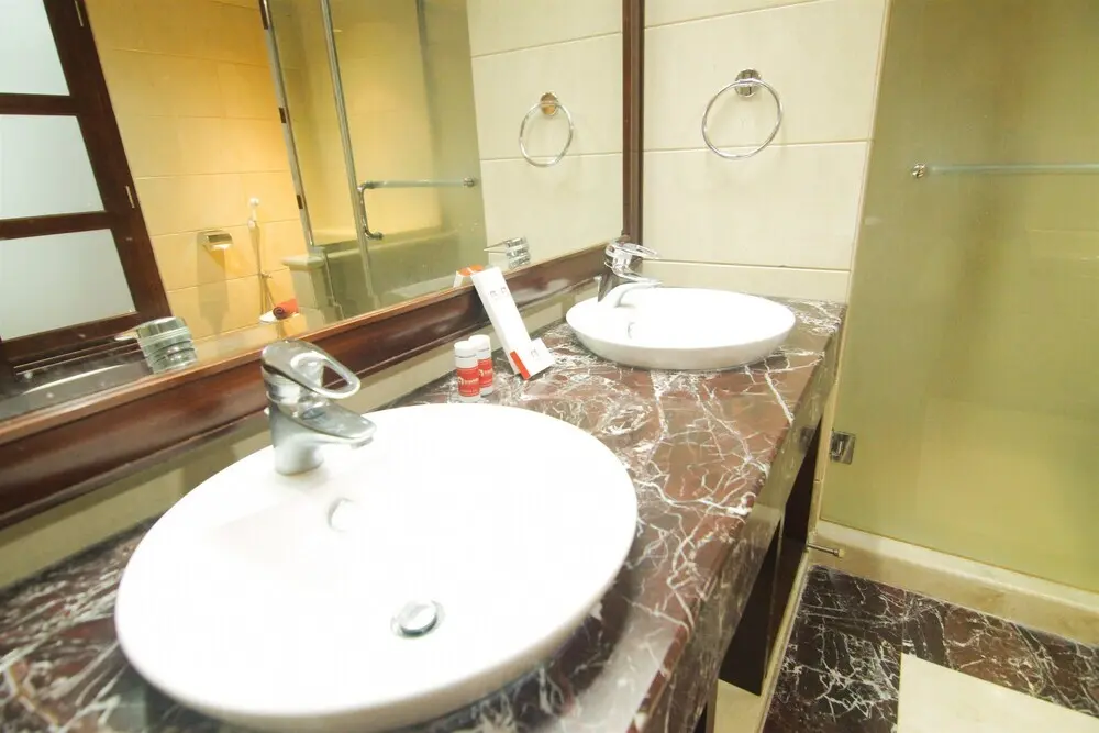 Джакарта: Luxurious 2 Bedroom SCBD Suites Apartment By Travelio