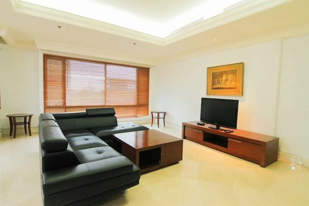 Джакарта: Luxurious 2 Bedroom SCBD Suites Apartment By Travelio