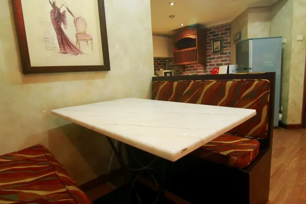 Джакарта: Cozy 2 Bedrooms Sudirman Tower Apartment by Travelio