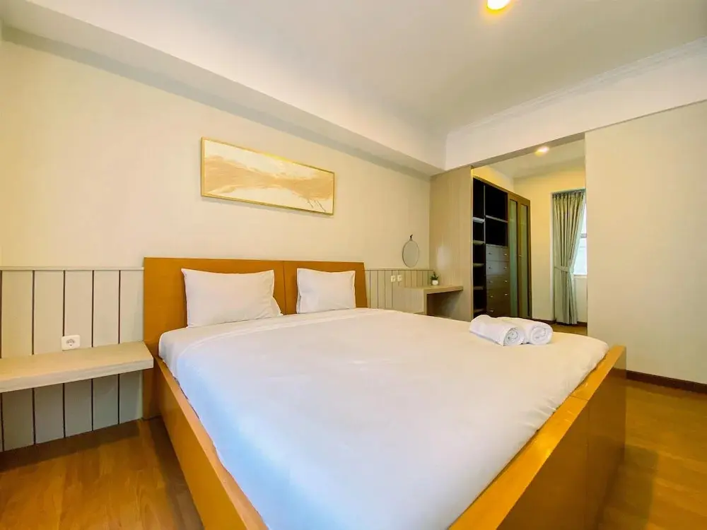 Джакарта: Cozy 2 Bedrooms Sudirman Tower Apartment by Travelio