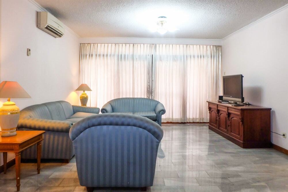Джакарта: Luxury 3 Bedroom Suite Senopati SCBD By Travelio