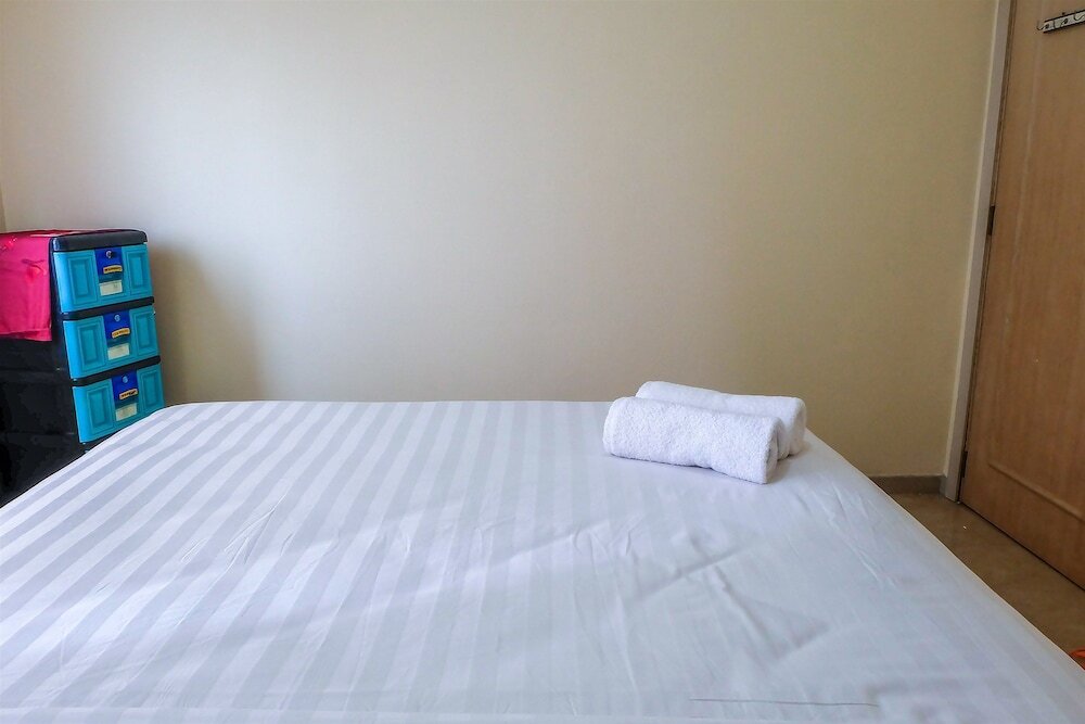 Джакарта: 3 Bedroom Permata Senayan Apartment By Travelio