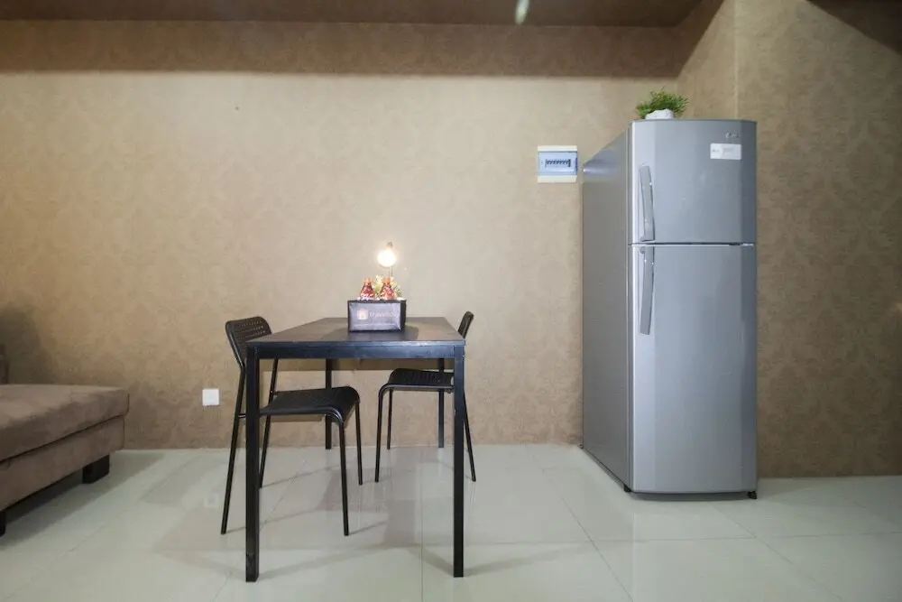 Джакарта: 1 Bedroom Ambassade Residence By Travelio
