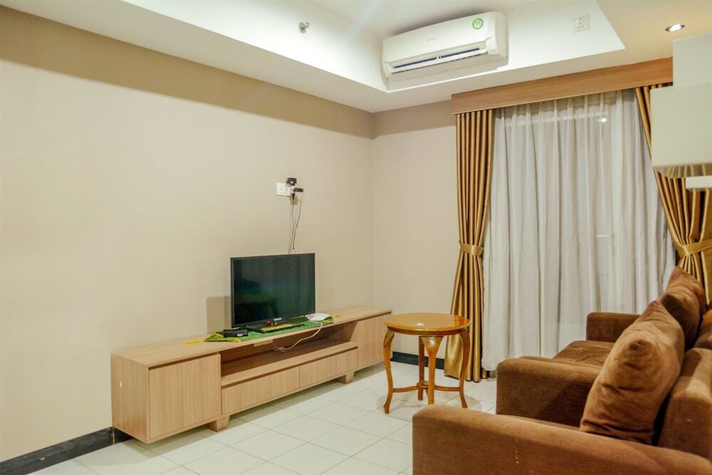 Джакарта: Strategic Location 2 Bedroom The Wave By Travelio