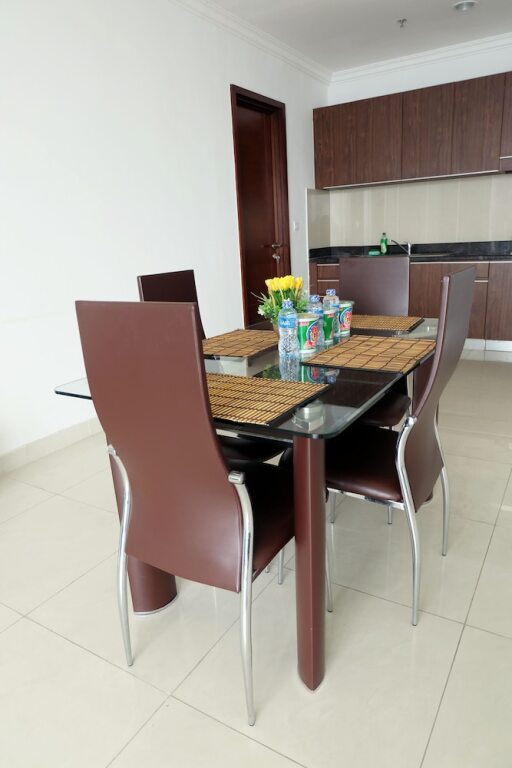 Джакарта: 2 Bedroom Denpasar Residence Apartment By Travelio