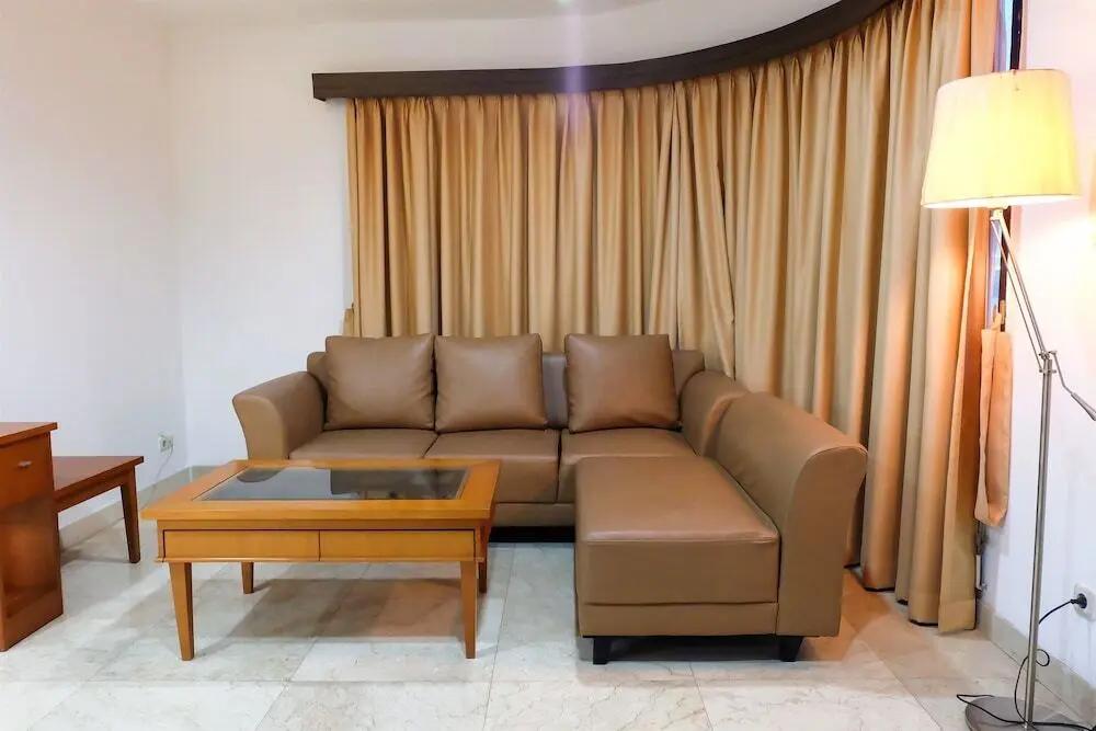 Джакарта: 2 Bedroom Park Royale Apartment By Travelio