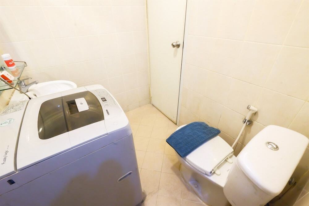 Джакарта: 2 Bedrooms Sudirman Park By Travelio