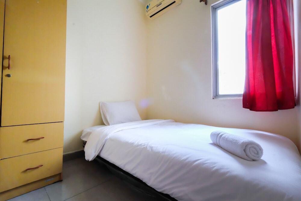 Джакарта: 2 Bedrooms Sudirman Park By Travelio