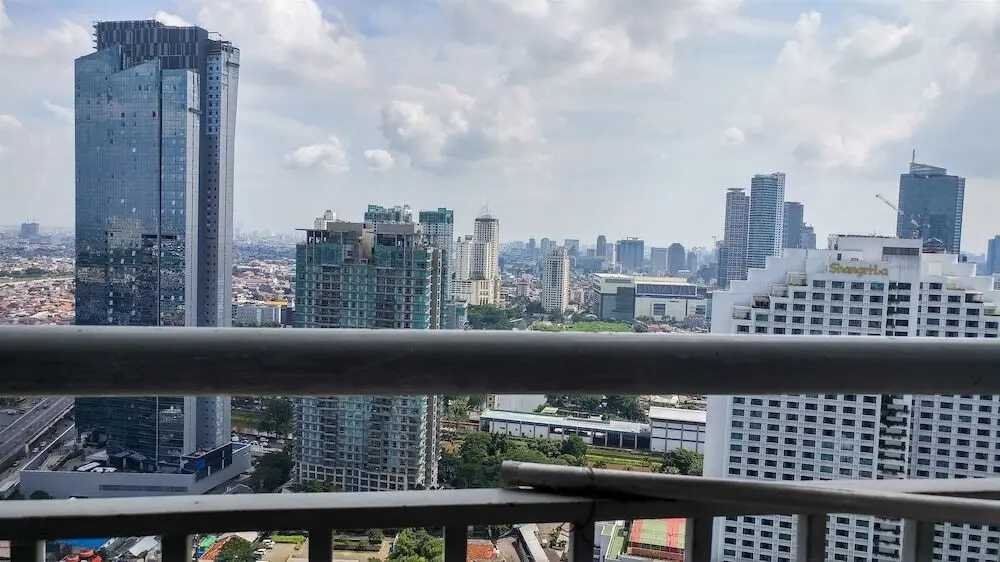 Джакарта: 2 Bedrooms Sudirman Park By Travelio