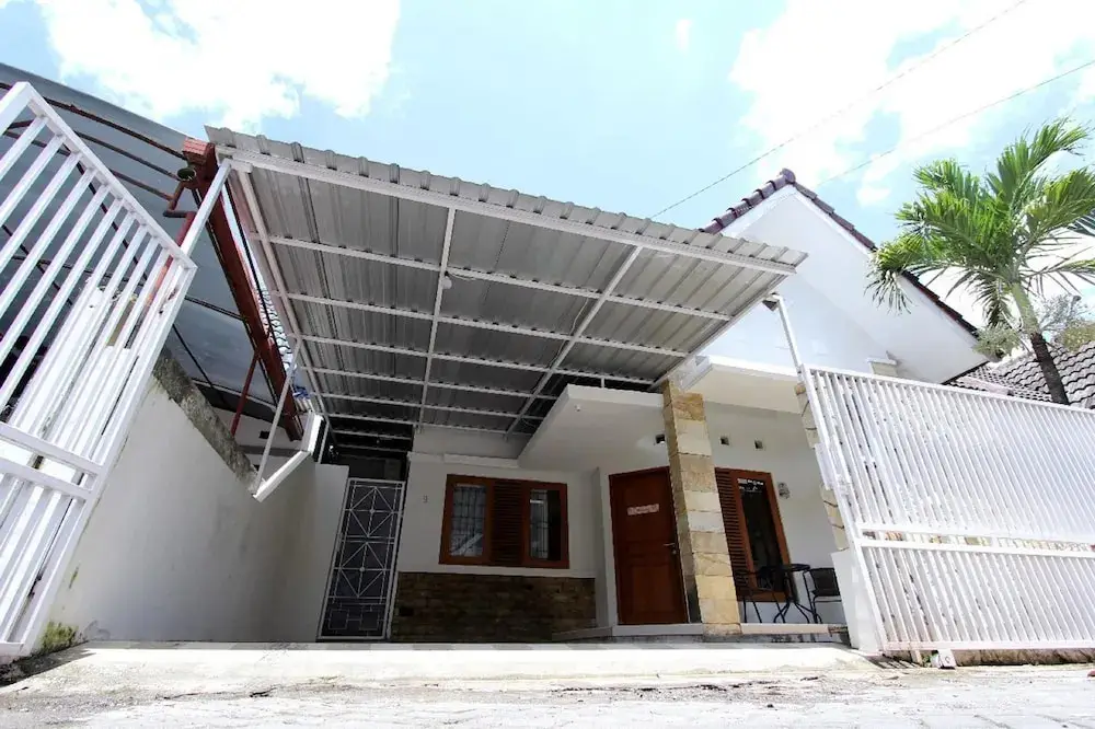 D'Java Homestay Babarsari By The Grand Java — фото 1