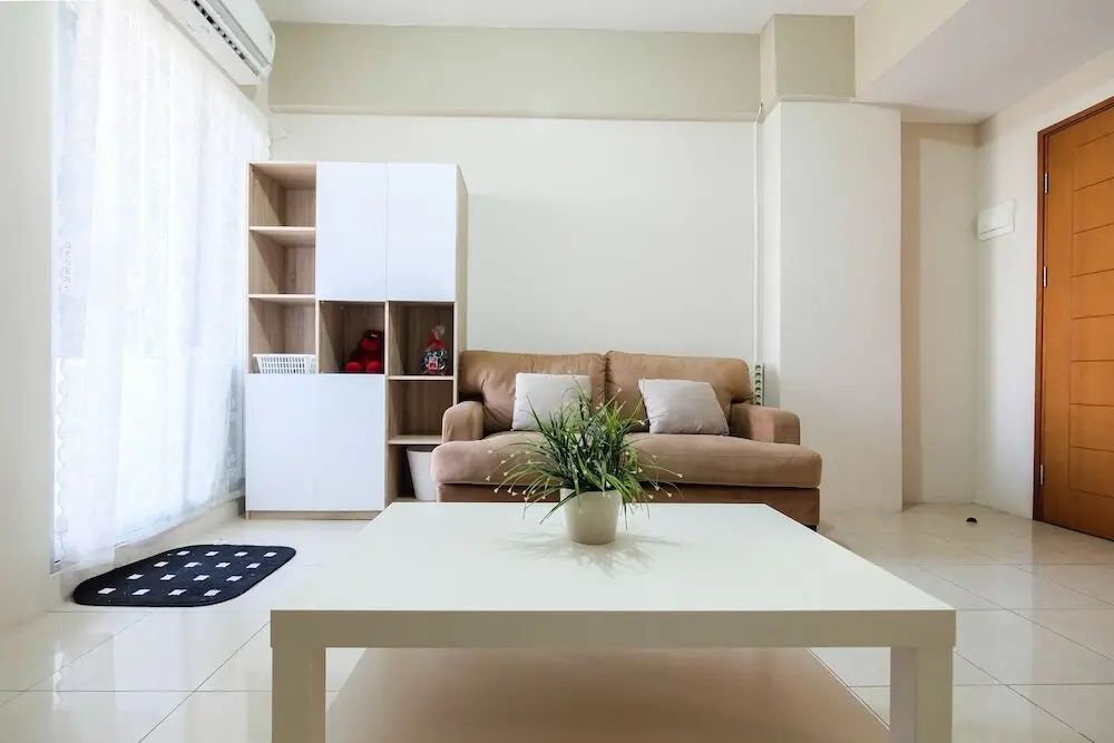 Джакарта: 2 Bedrooms at Gading Greenhill Apartment by Travelio