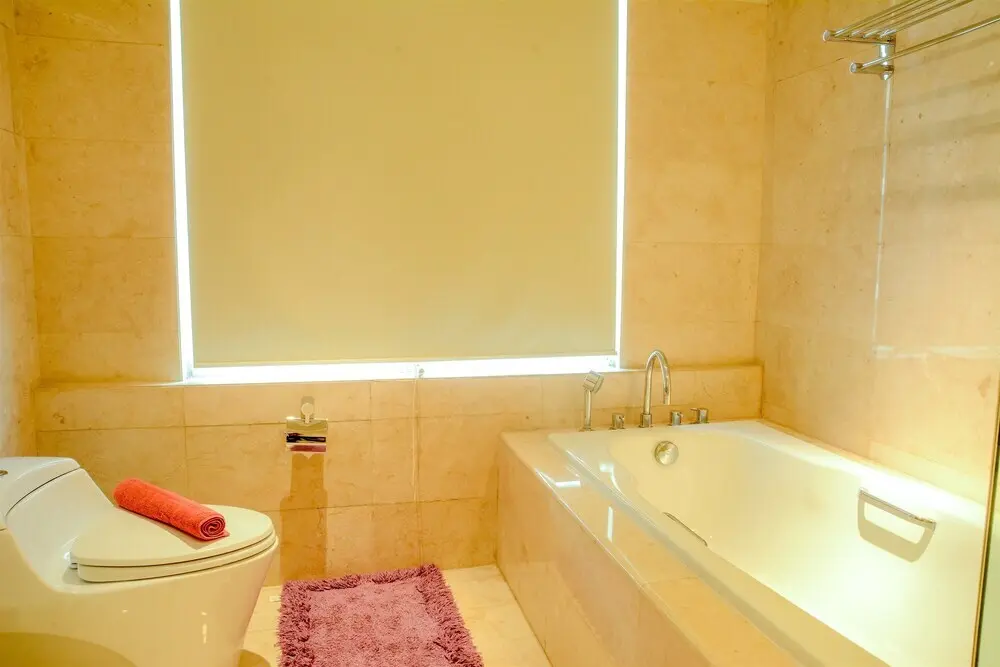 Джакарта: 3 Bedroom Apartment at Senayan Residence by Travelio