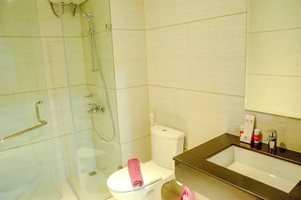 Южный Тангеранг: 1 BR at Brooklyn Apartment