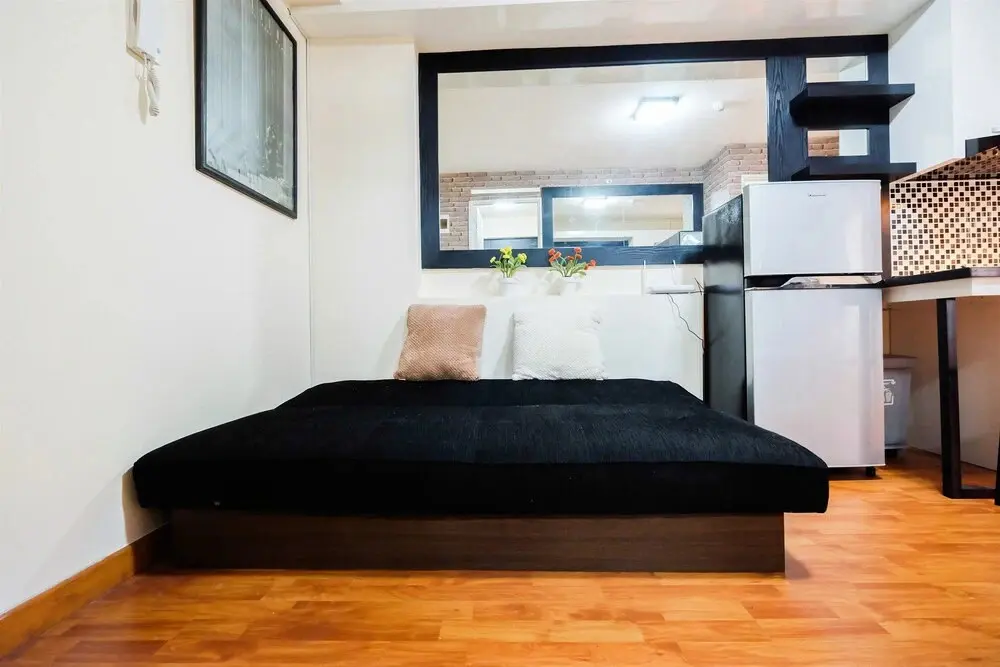 Джакарта: Modern Design 2 Bedrooms at Bassura City Apartment