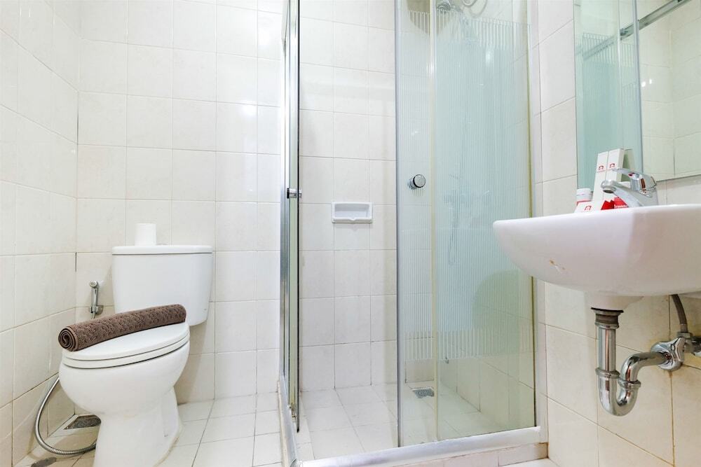 Джакарта: 1 Bedroom at Apartment Thamrin Residence by Travelio