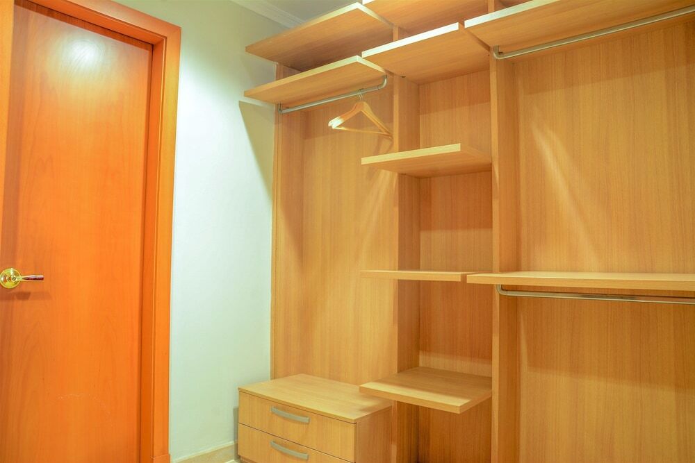 Джакарта: 3 Bedrooms at Apartment Sudirman Residence by Travelio