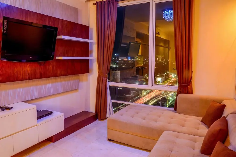 Джакарта: 2 Bedrooms Apartment at FX Residence by Travelio