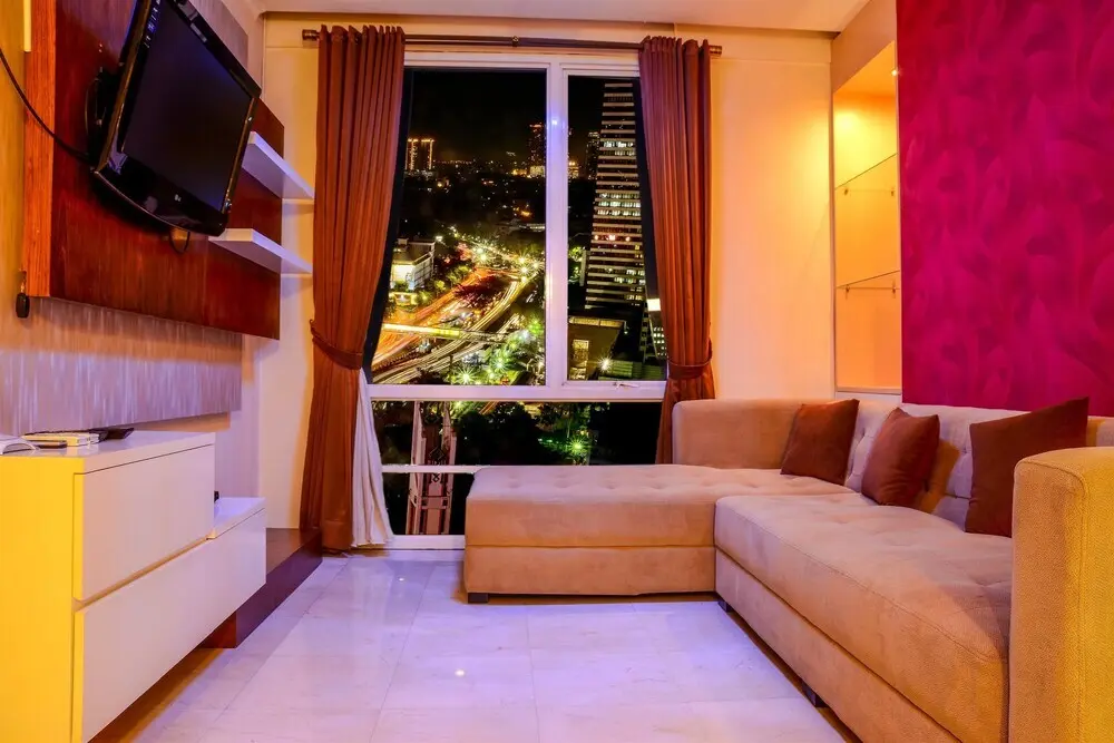 Джакарта: 2 Bedrooms Apartment at FX Residence by Travelio
