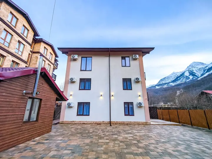 Эсто-Садок: Apartamenty Na Lunnom Guest House